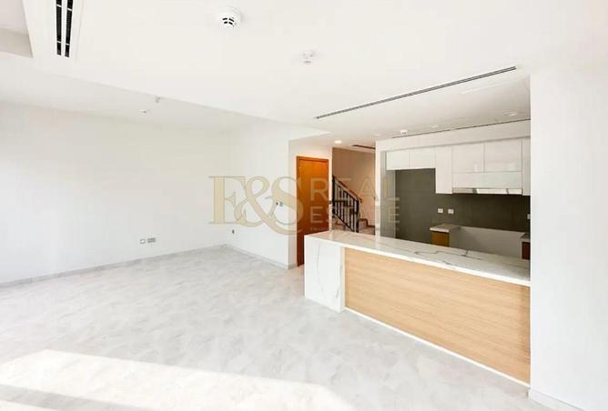 77367407 - Property Image 2