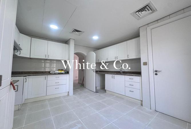 61698674 - صورة العقار 3