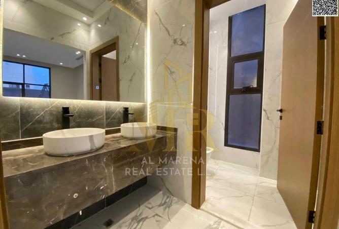 74233506 - صورة العقار 2