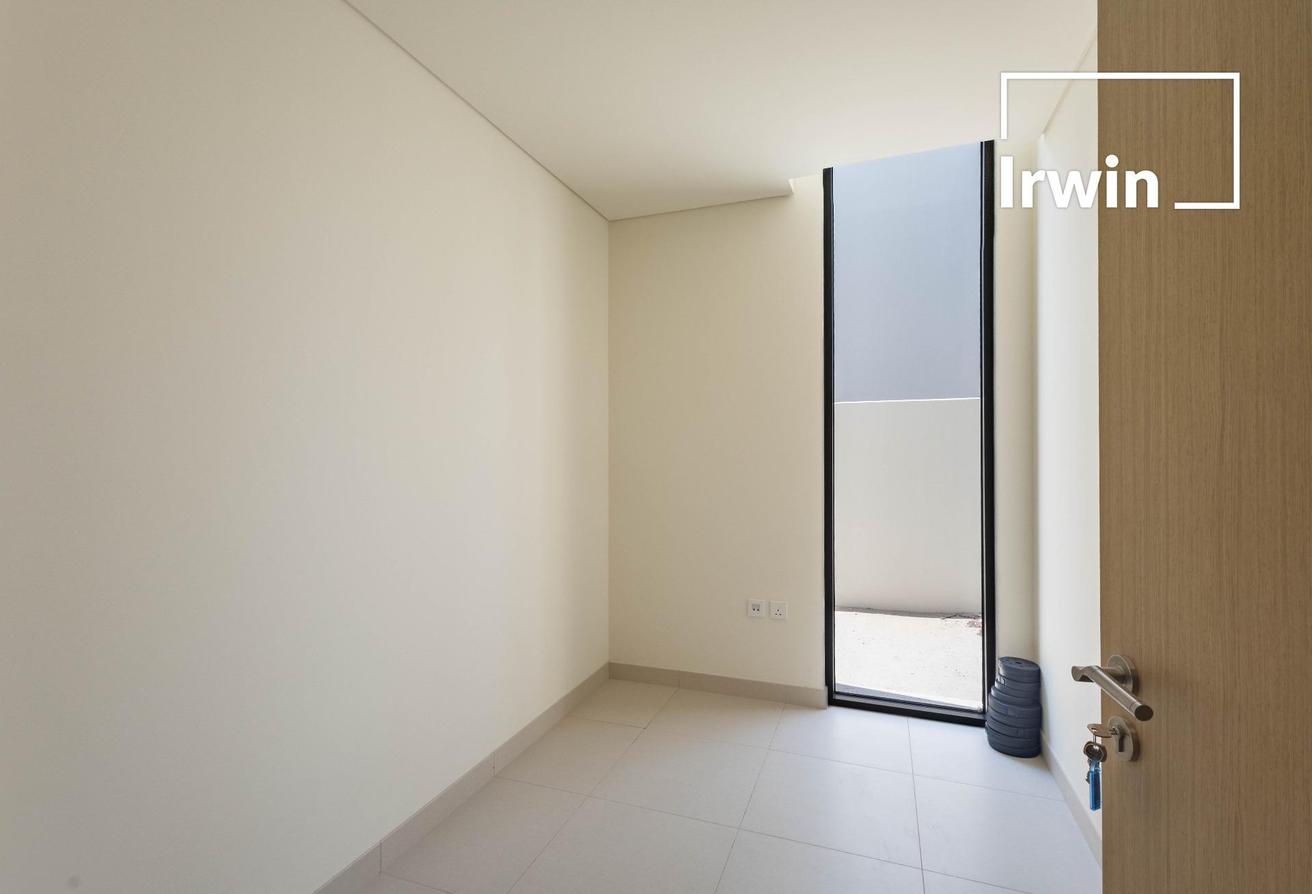 Close To Amenities | Large Basement | Vacant photo 11