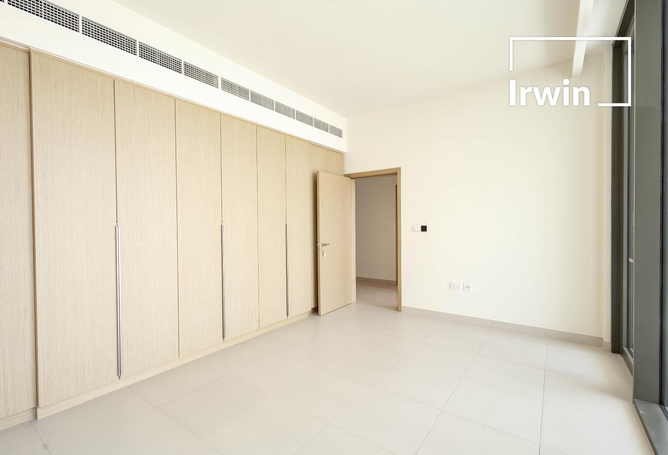 Close To Amenities | Large Basement | Vacant photo 23