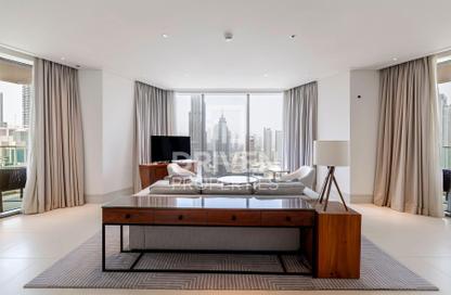 Apartment - 3 Bedrooms - 5 Bathrooms for rent in Vida Residence Downtown - Downtown Dubai - Dubai