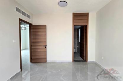 Apartment - 1 Bedroom - 2 Bathrooms for rent in Muwaileh 29 Building - Muwaileh - Sharjah