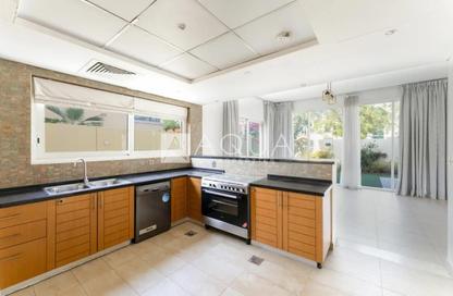 Villa - 4 Bedrooms - 5 Bathrooms for rent in Legacy Nova Villas - Jumeirah Park - Dubai