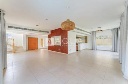 Villa - 4 Bedrooms - 5 Bathrooms for rent in Legacy Nova Villas - Jumeirah Park - Dubai