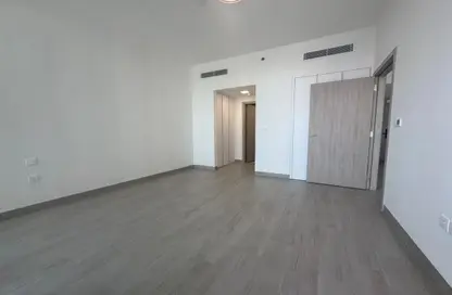 Apartment - 1 Bedroom for rent in Luma Park Views - District 14 - Jumeirah Village Circle - Dubai