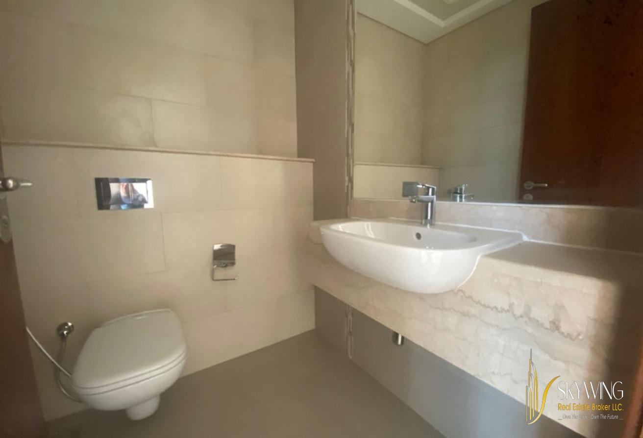 SPACIOUS 1BR | BALCONY | HIGH FLOOR photo 17