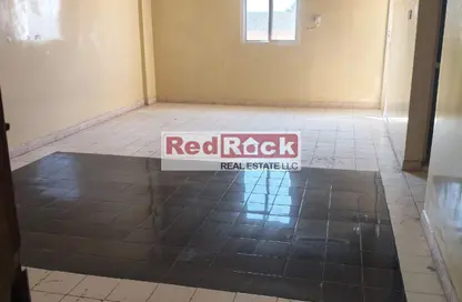 سكن عمال - استوديو - 8 حمامات للايجار في الصجعة الصناعية - الصجعة - الشارقة سكن عمال - استوديو - 8 حمامات للايجار في الصجعة الصناعية - الصجعة - الشارقة