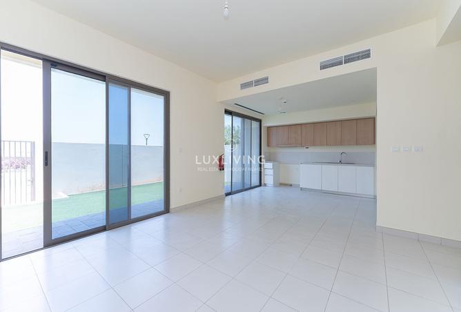 123820339 - Property Image 3