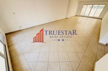 Villa - 5 - 5 for rent in Jumeirah 1 Villas - Jumeirah 1 - Jumeirah - Dubai Villa - 5 - 5 for rent in Jumeirah 1 Villas - Jumeirah 1 - Jumeirah - Dubai