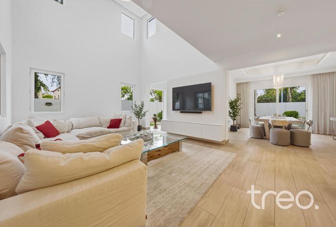 71910670 - Property Image 2