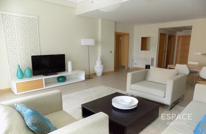 Apartment - 3 - 4 for rent in Al Das - Shoreline Apartments - Palm Jumeirah - Dubai