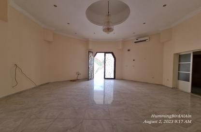 Villa - 4 Bedrooms - 5 Bathrooms for rent in Al Habooy - Al Markhaniya - Al Ain