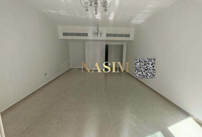 54012384 - Property Image 3