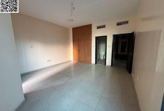 76585475 - Property Image 3