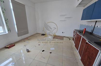 Apartment - Studio - 1 Bathroom for rent in Al Qulaya'ah - Al Sharq - Sharjah Apartment - Studio - 1 Bathroom for rent in Al Qulaya'ah - Al Sharq - Sharjah