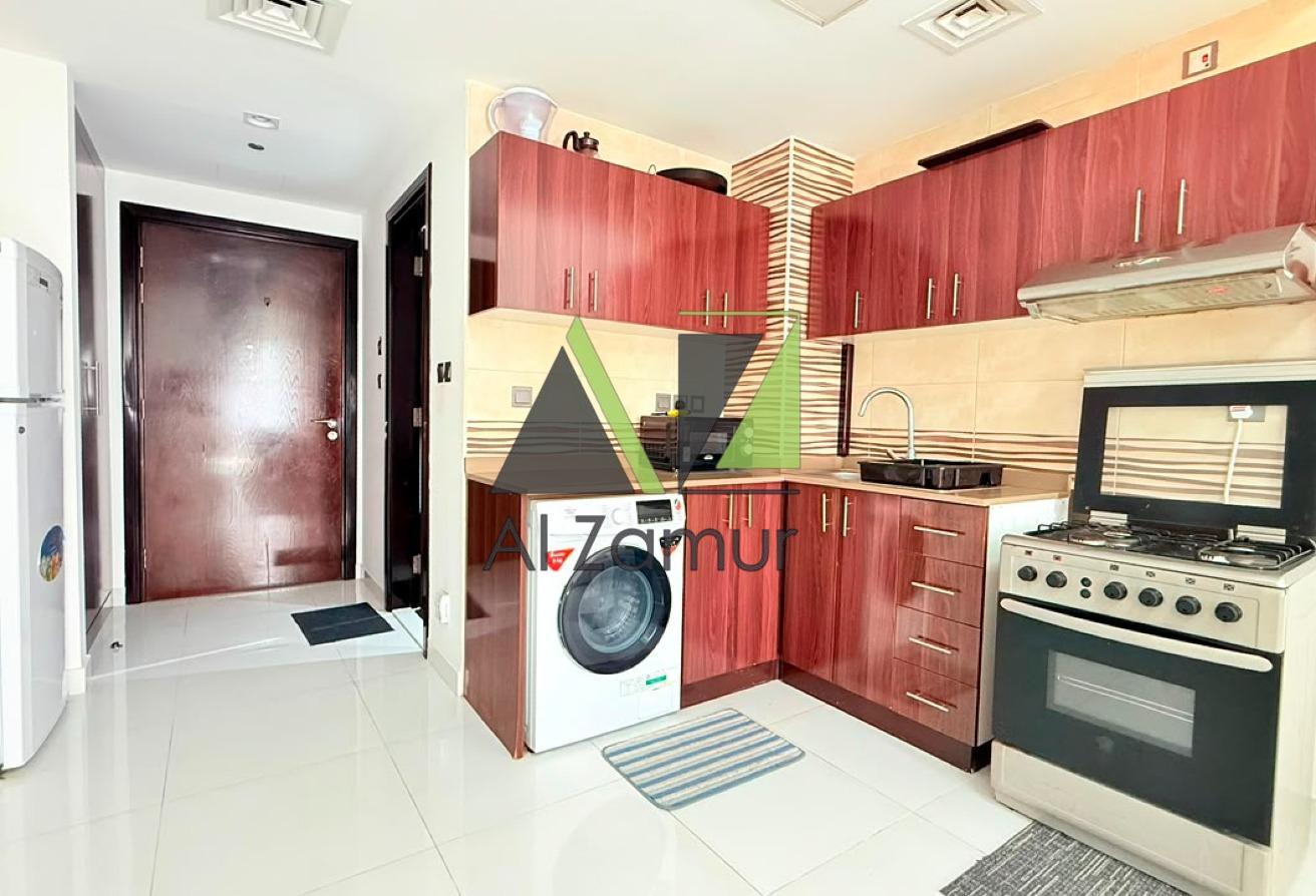 SPACIOUS STUDIO | FURNISHED |12 CHEQUES |OPEN VIEW photo 7