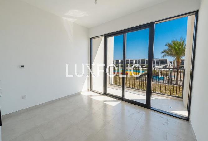 93993677 - Property Image 3