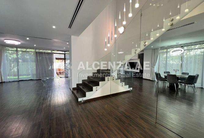 98692236 - Property Main Image