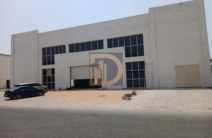 Warehouse - Studio - 2 Bathrooms for rent in Umm Al Thuoob - Umm Al Quwain