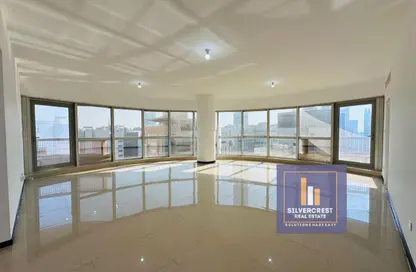 شقة - 4 غرف نوم - 5 حمامات للايجار في برج سيلفر - شارع الكورنيش - أبوظبي