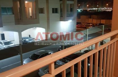 Apartment - 1 - 2 for rent in Mazaya 31 - Queue Point - Liwan - Dubai