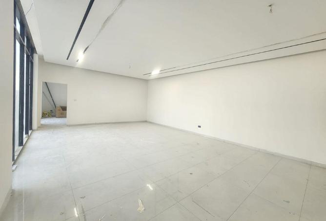 143744096 - Property Image 3
