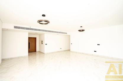 Apartment - 3 Bedrooms - 5 Bathrooms for sale in Royal Regency - Business Bay - Dubai