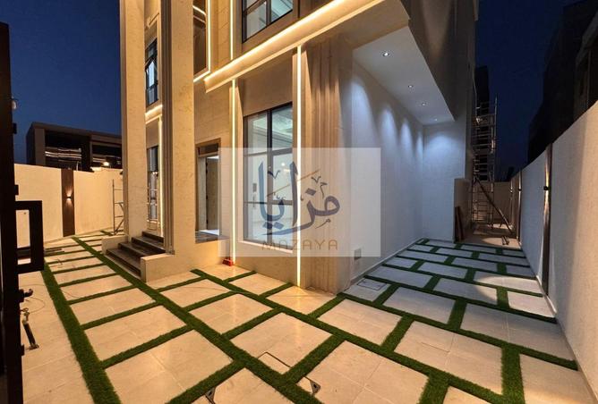 124290310 - Property Image 3