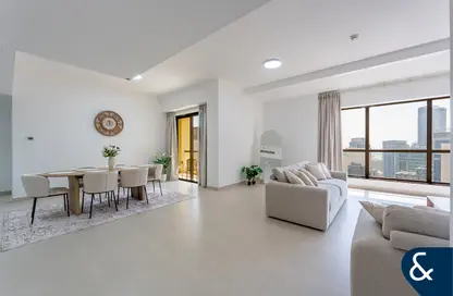 Apartment - 3 Bedrooms - 4 Bathrooms for sale in Rimal 5 - Rimal - Jumeirah Beach Residence - Dubai
