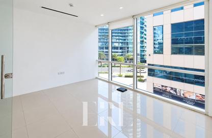 Office Space - Studio - 1 for rent in Bay Square Building 7 - Bay Square - Business Bay - Dubai