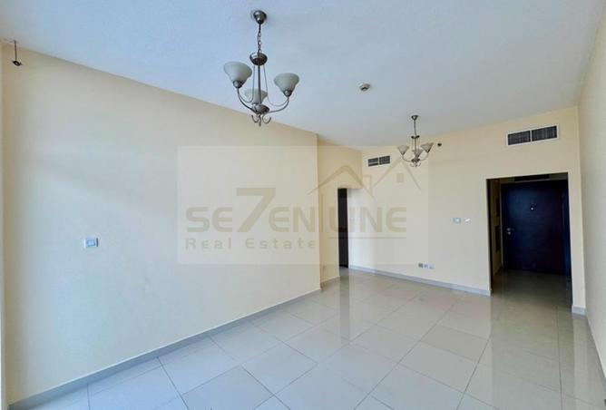94002590 - Property Main Image