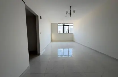 شقة - 2 غرف نوم - 2 حمامات للايجار في الممزر - الممزر - الشارقة - الشارقة