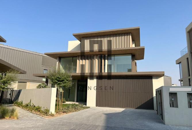 Brand New 4BR Villa| Private Elevator | Ready