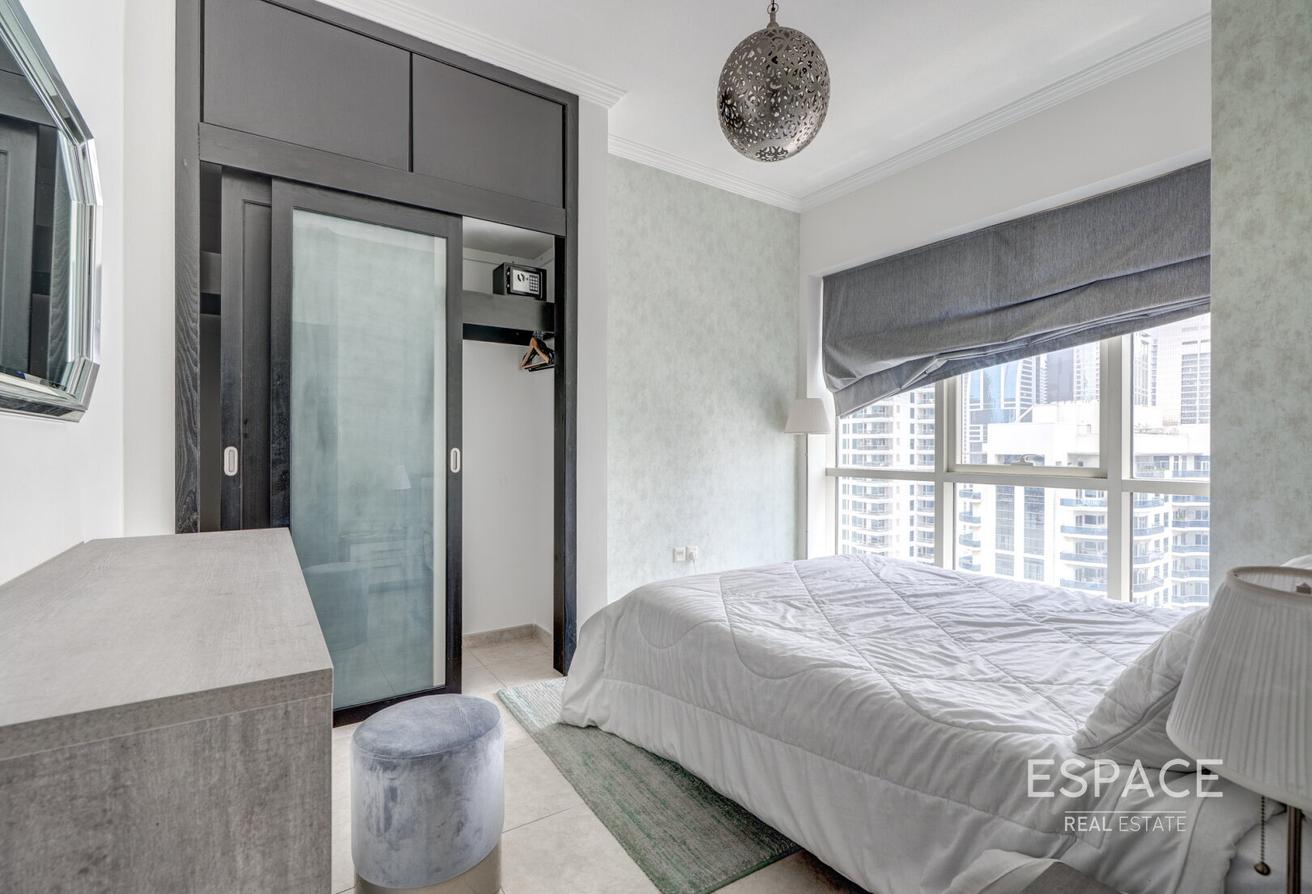 Marina Living | Emaar Building | Prime Location photo 9