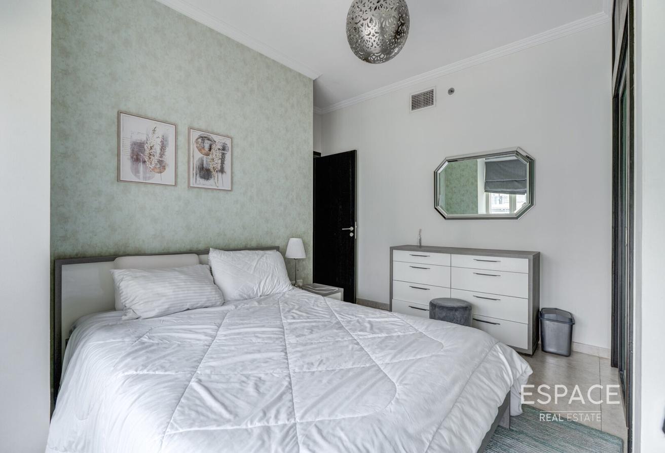 Marina Living | Emaar Building | Prime Location photo 11