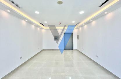 Office Space - Studio - 1 Bathroom for rent in Tamani Art Tower - Business Bay - Dubai