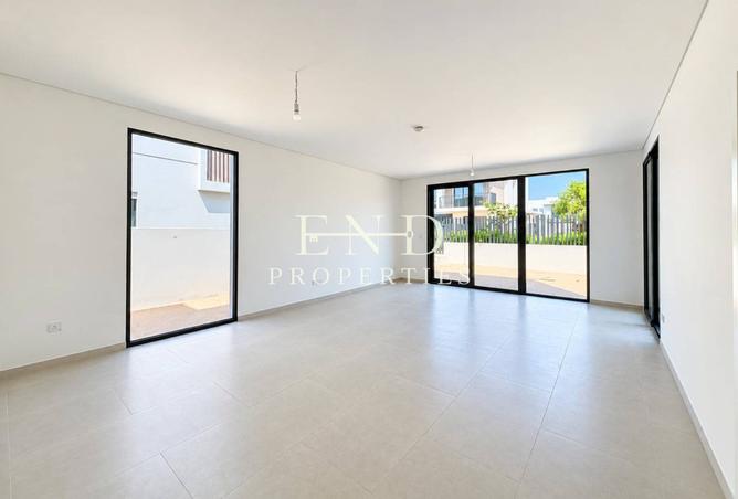 4-bed townhouse in Jebel Ali Village Townhouses — photo 3