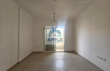 Apartment - 1 Bedroom - 2 Bathrooms for rent in Muwaileh 3 Building - Muwaileh - Sharjah