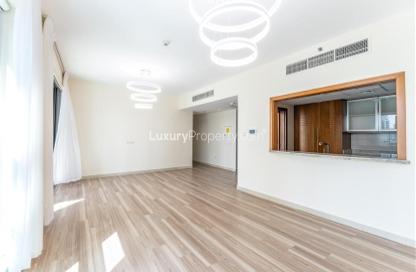 Apartment - 3 Bedrooms - 3 Bathrooms for rent in Standpoint Tower 2 - Standpoint Towers - Downtown Dubai - Dubai