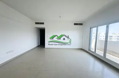 Apartment - 3 Bedrooms - 3 Bathrooms for sale in Tower 11 - Al Reef Downtown - Al Reef - Abu Dhabi