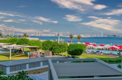 Apartment - 4 - 5 for sale in The 8 - The Crescent - Palm Jumeirah - Dubai Apartment - 4 - 5 for sale in The 8 - The Crescent - Palm Jumeirah - Dubai