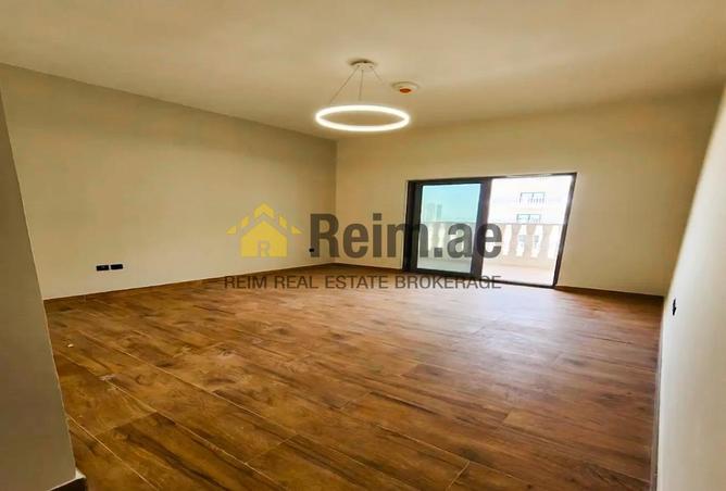 76583379 - Property Image 2