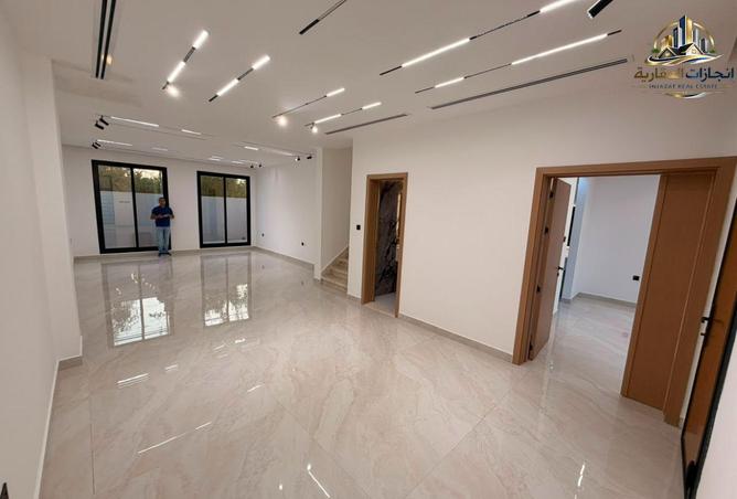 124729693 - Property Image 3