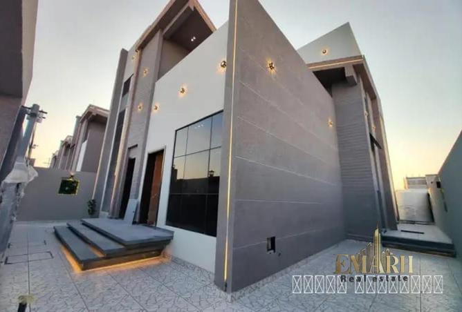 84082051 - Property Image 3