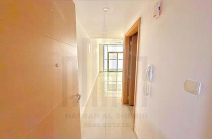 Apartment - 1 Bedroom - 2 Bathrooms for rent in Muweileh Community - Muwaileh Commercial - Sharjah Apartment - 1 Bedroom - 2 Bathrooms for rent in Muweileh Community - Muwaileh Commercial - Sharjah