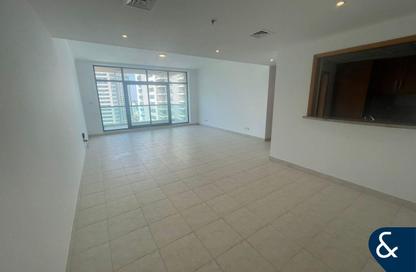 Apartment - 2 Bedrooms - 2 Bathrooms for rent in The Links East Tower - The Links - The Views - Dubai