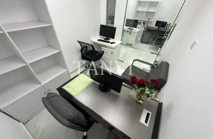 Office Space - 1 Bedroom - 1 Bathroom for rent in Reem Residency - Al Karama - Dubai