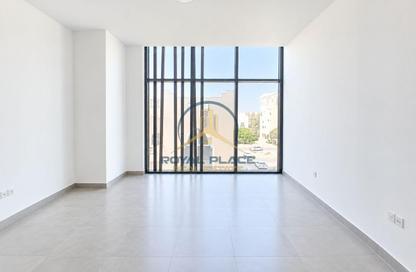 Apartment - Studio - 1 for rent in The Edge - Dubai Investment Park 1 (DIP 1) - Dubai Investment Park (DIP) - Dubai