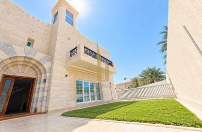 Villa - 5 - 5 for rent in Jumeirah 3 Villas - Jumeirah 3 - Jumeirah - Dubai
